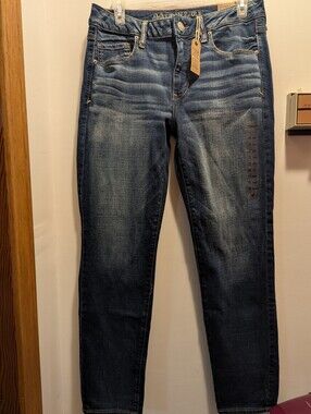American Eagle Women's 12 Skinny Low Rise 28 Inch Blue Denim Jeans NWT